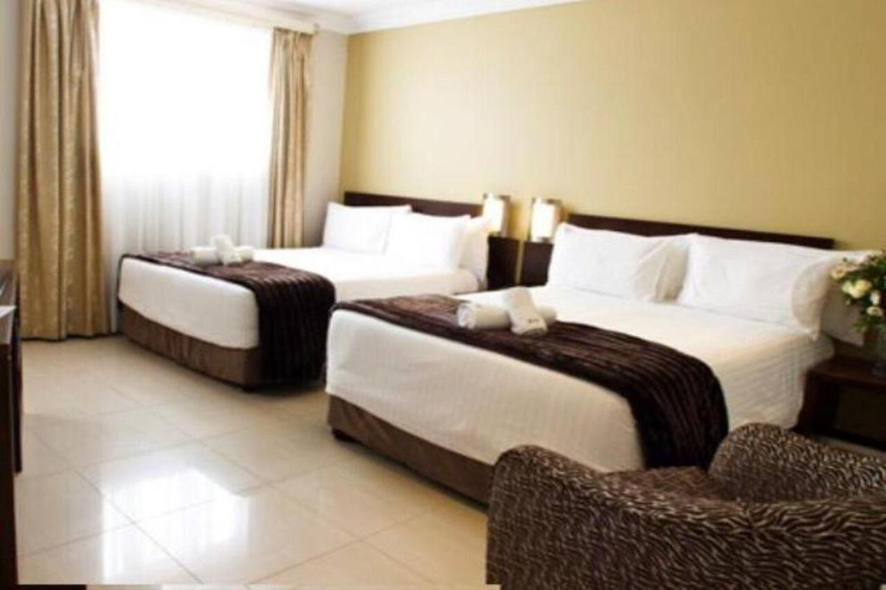 Pavilion Hotel Durban Buitenkant foto
