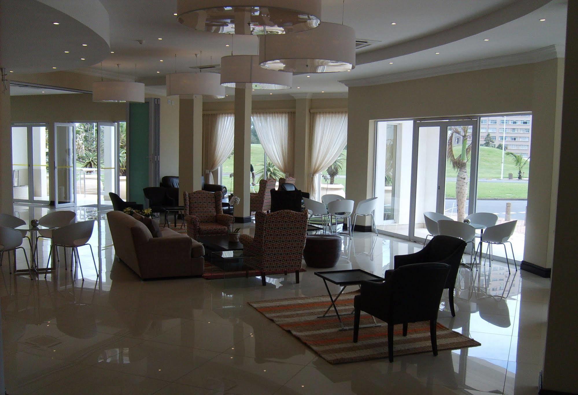 Pavilion Hotel Durban Buitenkant foto