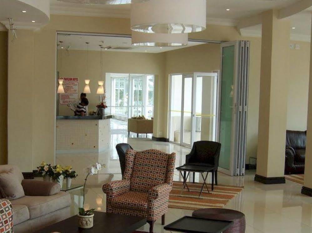 Pavilion Hotel Durban Buitenkant foto